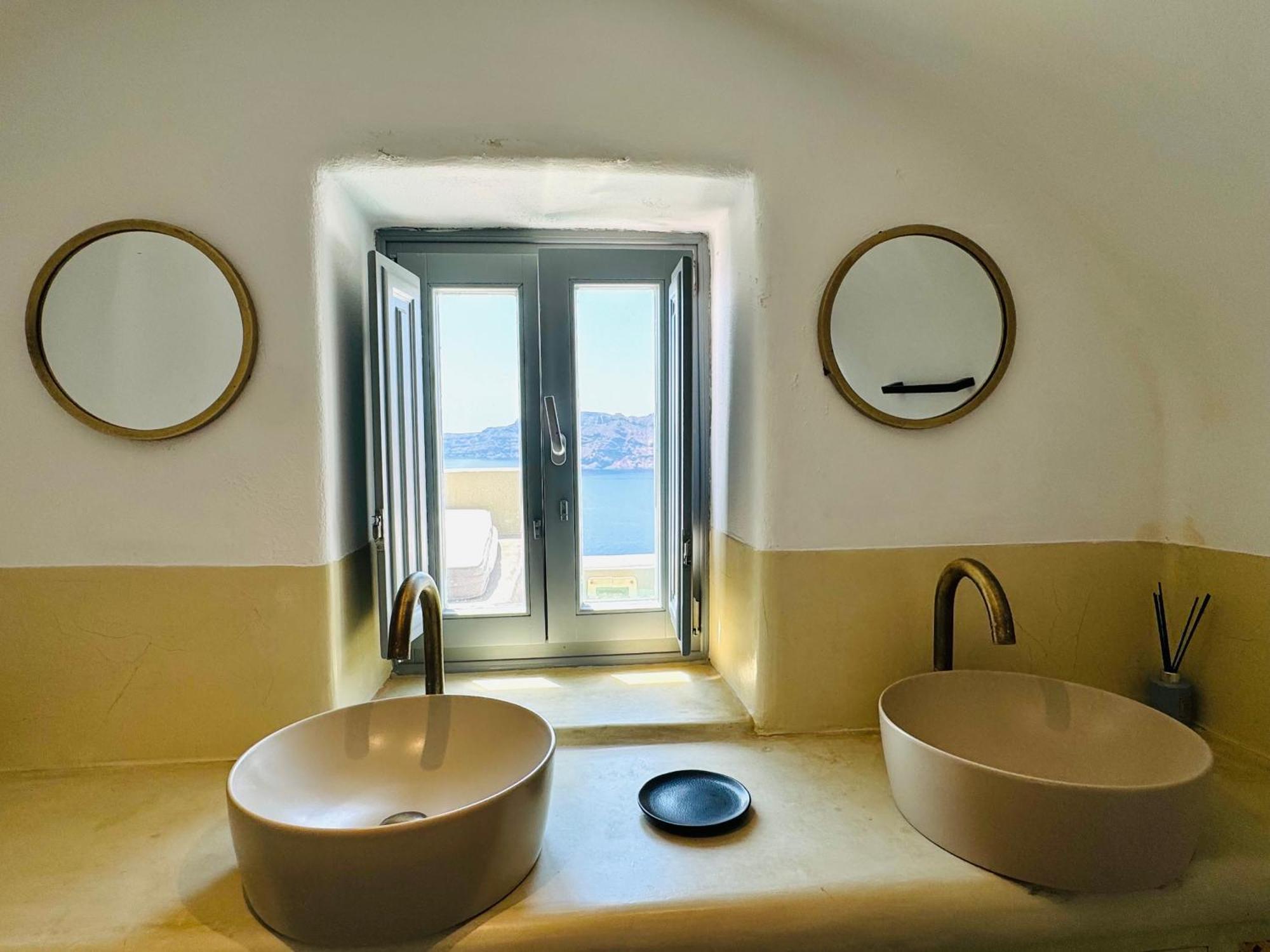 Santoroia Luxury Suites By Caldera Houses 外观 照片